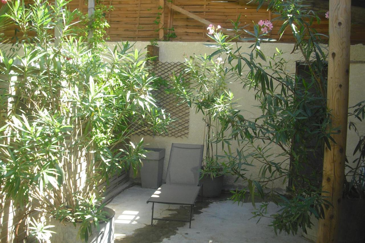 Lou Mas Li Pitchoun "Le Grenier" Apartment Gordes Exterior photo